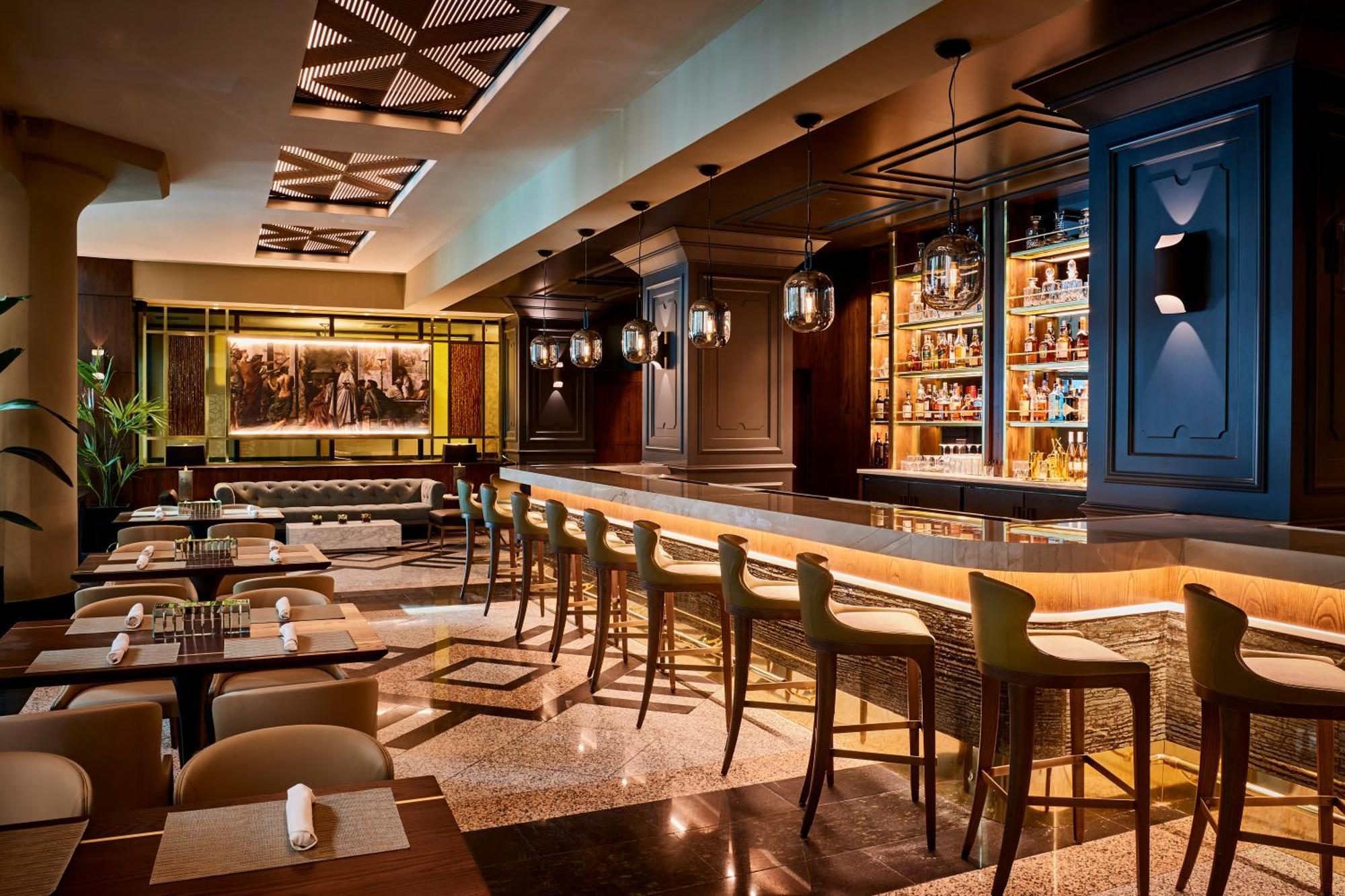 Atheneum Hotel 3*