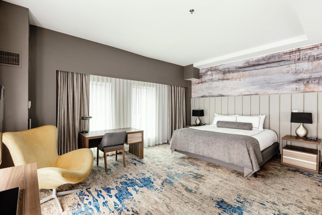 Atheneum Hotel